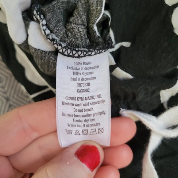 Crazy 8 Black And White Floral Romper Size 3T - Picture 4 of 13